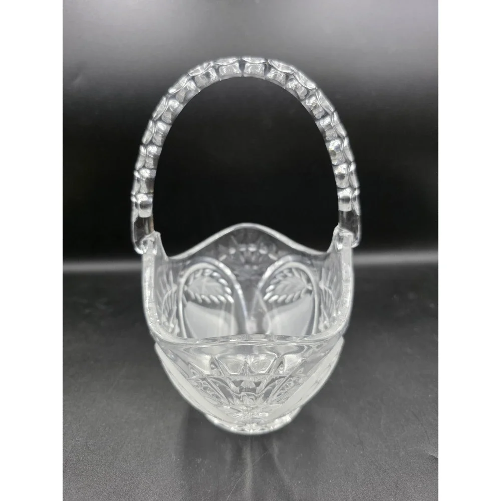 Bohemian Lead Crystal Basket Cut‎ & Frosted Pear Design 8